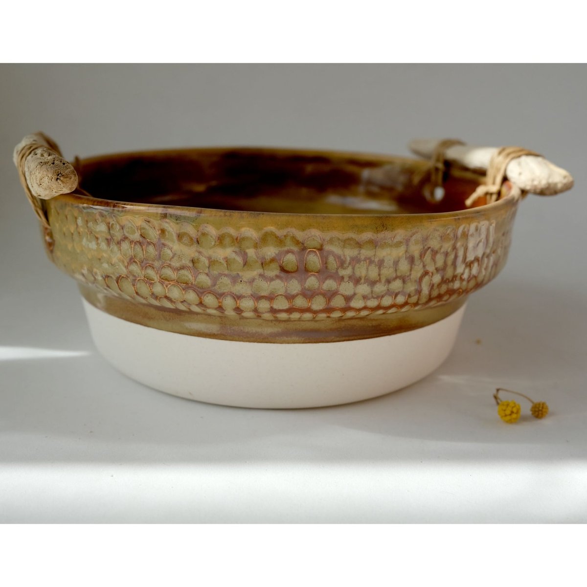 Ahşap Kulplu Bal Rengi Kase — Sahar Babayiğit 4