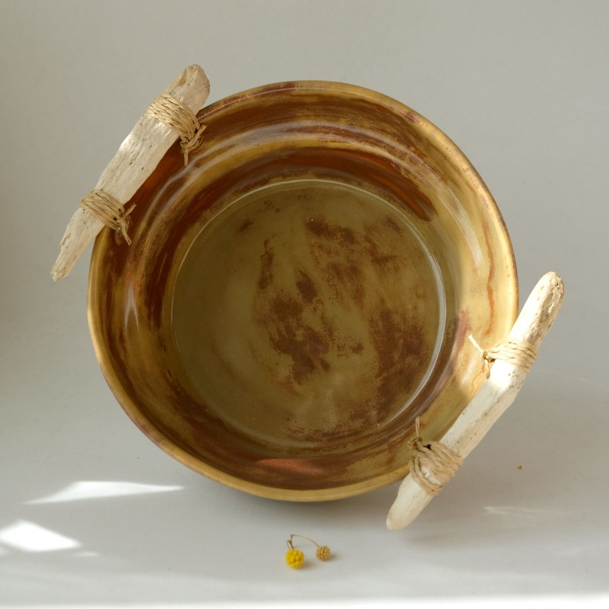 Ahşap Kulplu Bal Rengi Kase — Sahar Babayiğit 5